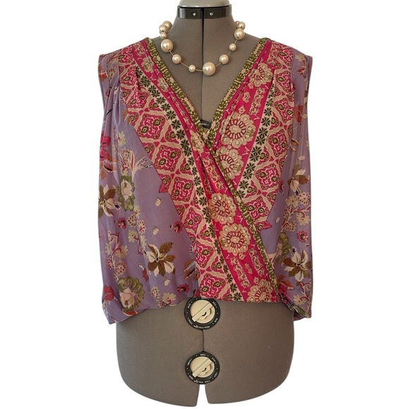 Free People Havana Blue Floral Print
Sleeveless Surplice top, sz large - Picture 8 of 8